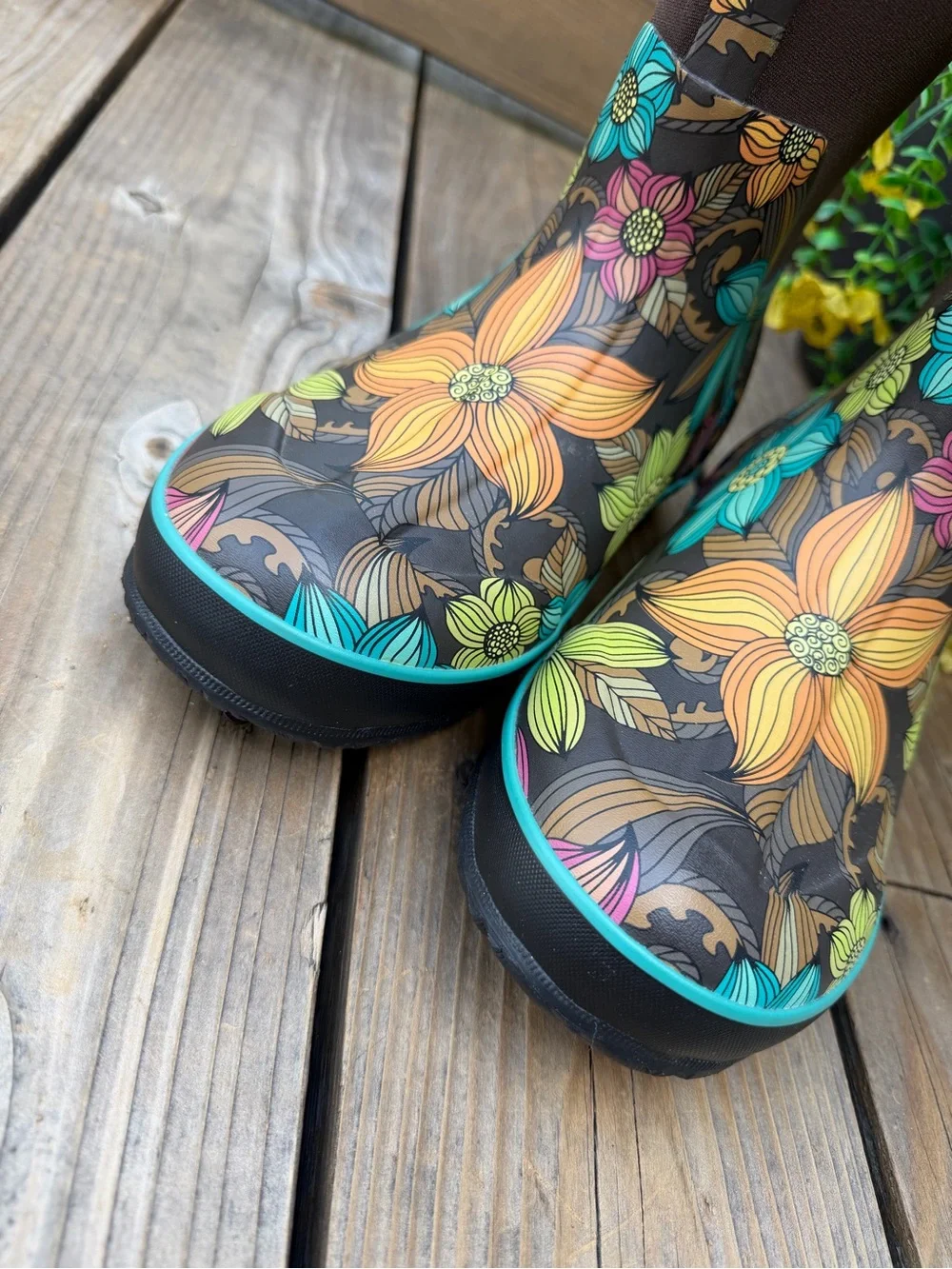 BOGS Floral Waterproof Garden Boots ⭐️NWT Outdoors Rain Gardening